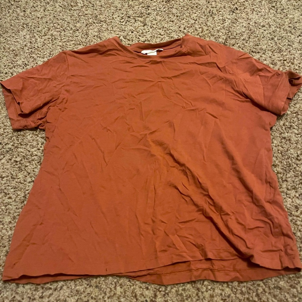 Burnt orange short sleeve tee-shirt in size medium from H&M